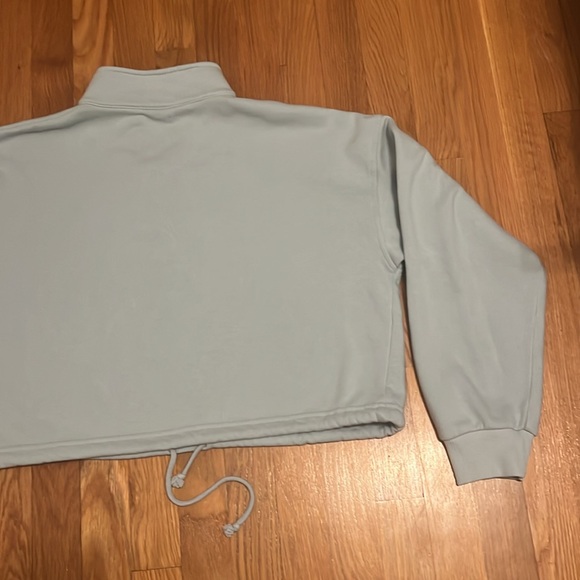 American Eagle blue‎ cropped cinched waist 1/4 Zip size medium - Picture 11 of 12